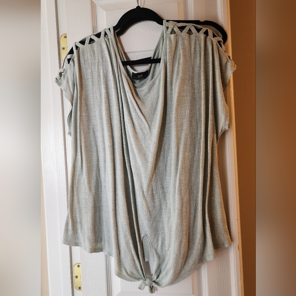AGB Light green knit blouse